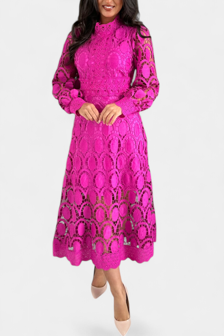 Vestido Midi Encaje Bordado Cuello Alto Privée Con Encanto