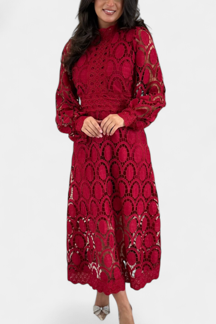 Vestido Midi Encaje Bordado Cuello Alto Privée Con Encanto