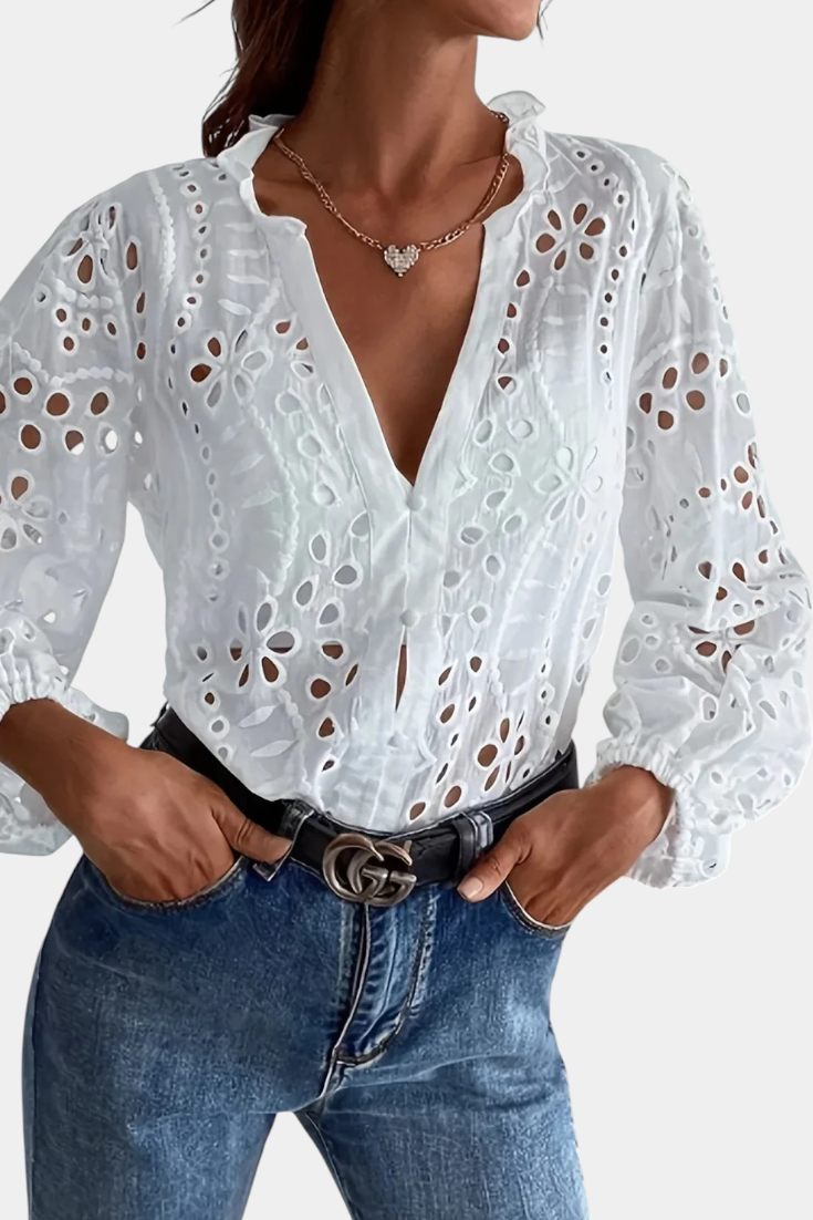 Blusa Alba Bohemia Encaje Ligero Con Ojal Bordados Florales