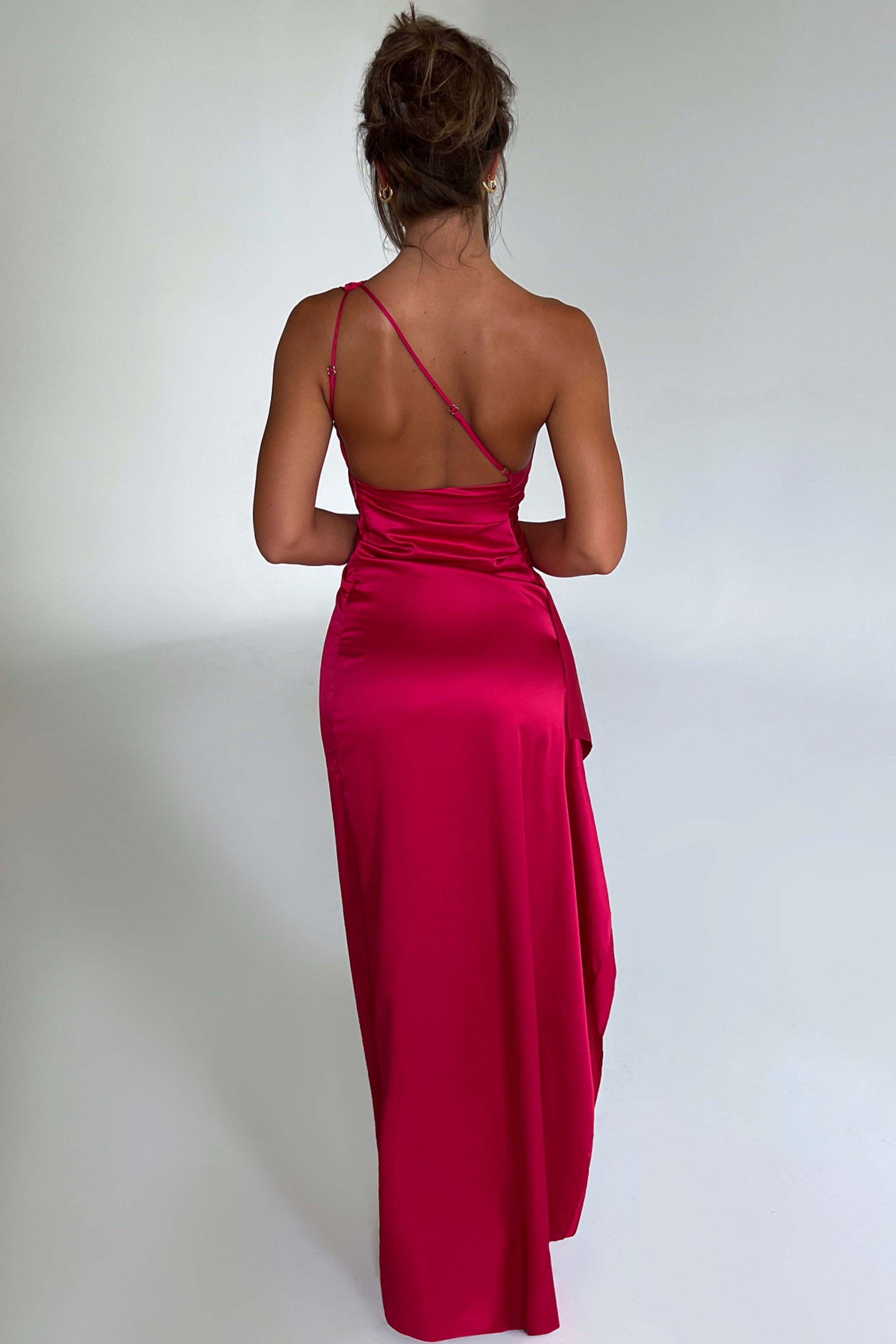 Vestido Maxi Emberly Elástico Con Abertura Alta Asimétrica