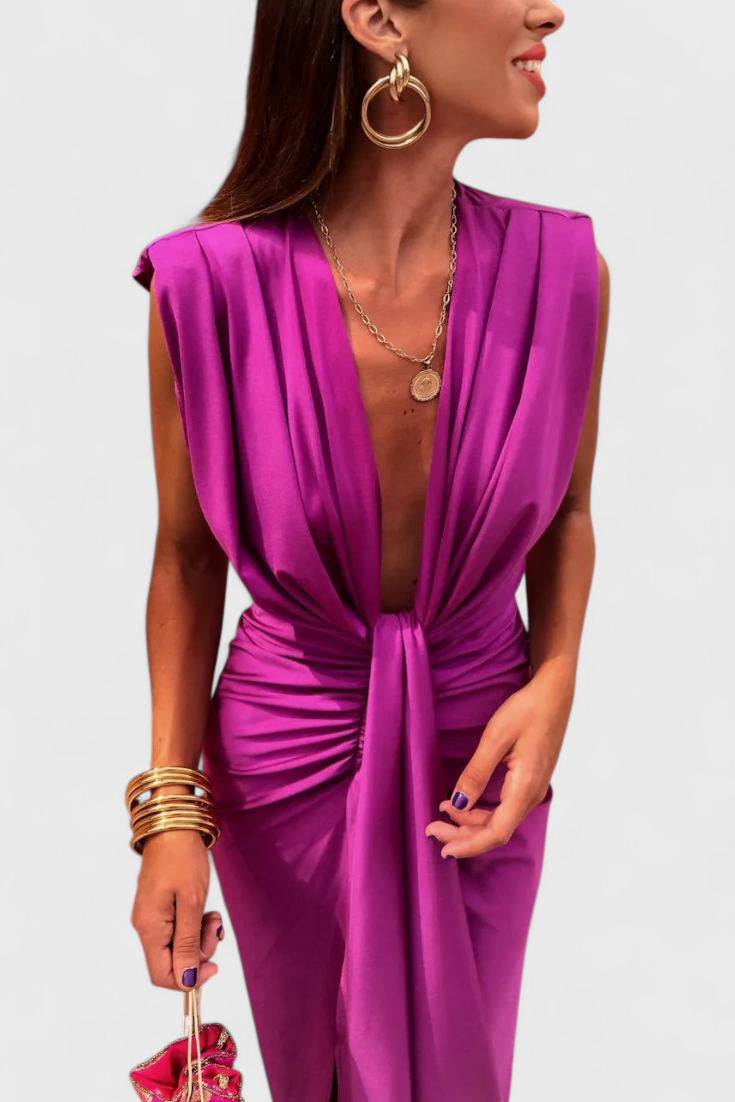 Vestido Midi Fruncido Con Escote Profundo Coqueta Atractiva