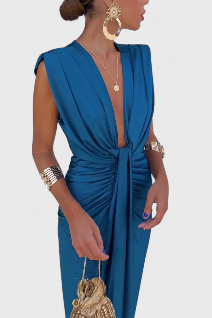 Vestido Midi Fruncido Con Escote Profundo Coqueta Atractiva