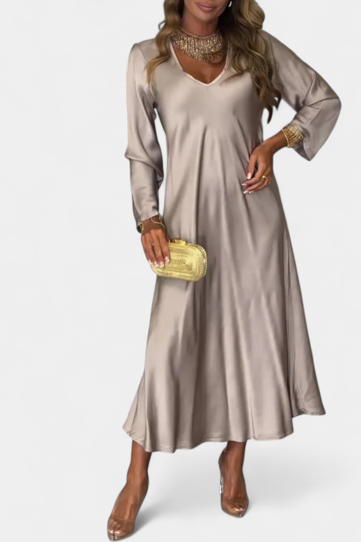 Vestido Fluido Seda Con Escote V Y Mangas Largas Chic