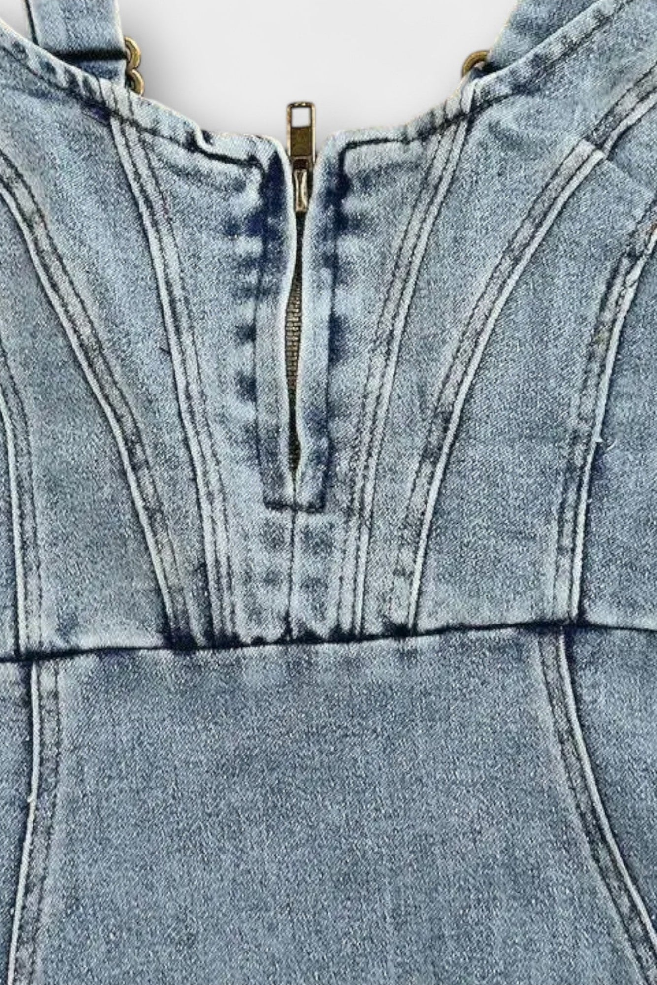 Vestido Denim Exclusivo Con Tirantes Ajustables Cautivador