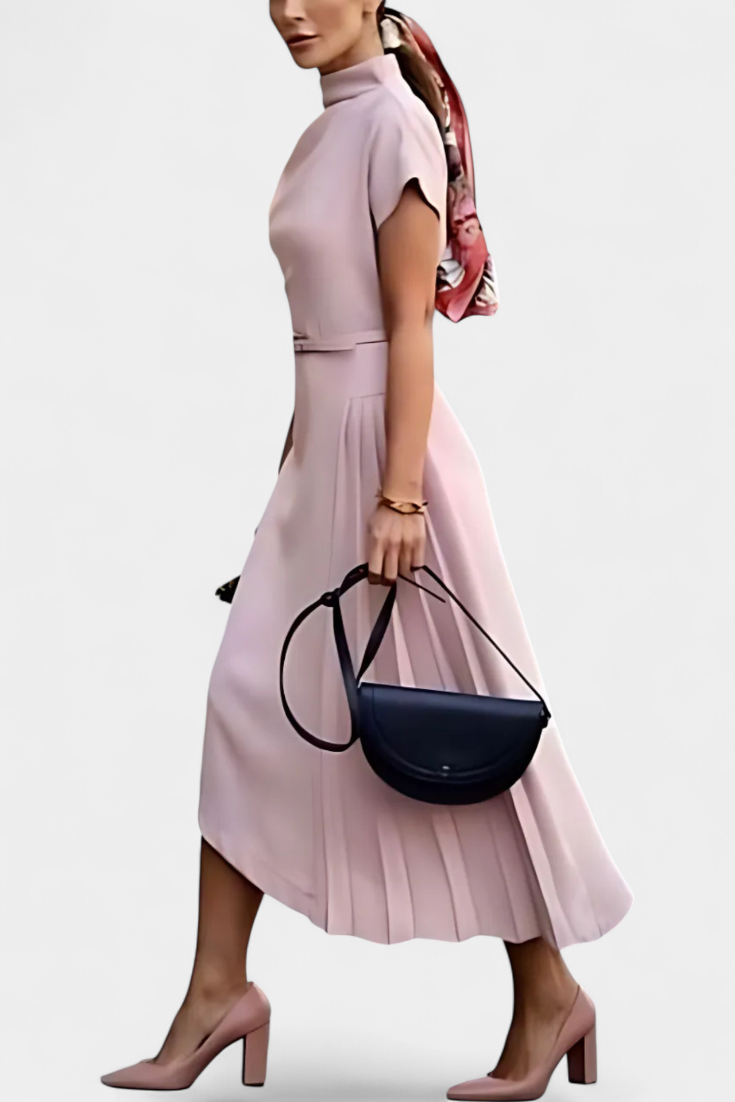 Vestido Florence Asimétrico Urbano Con Cuello Alto Estilazo