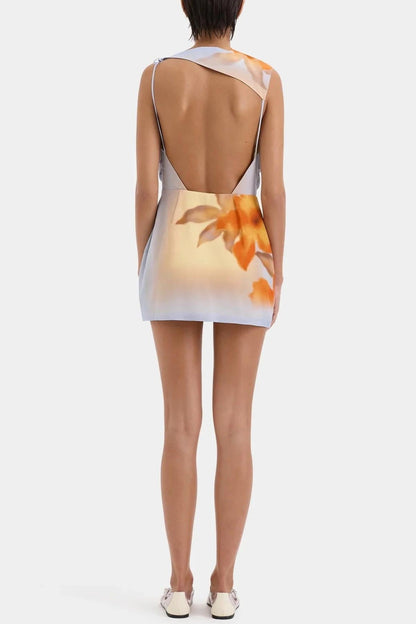 Vestido Mini Floral Serene con Ombré y Escote Juguetón