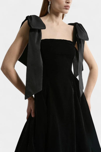 Vestido Midi De Terciopelo Sin Tirantes Con Lazo Coqueto