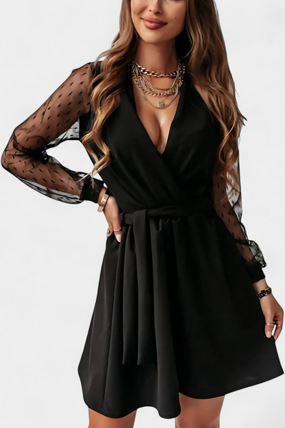 Vestido Mini Elegante Con Escote Exclusivo Y Coqueto
