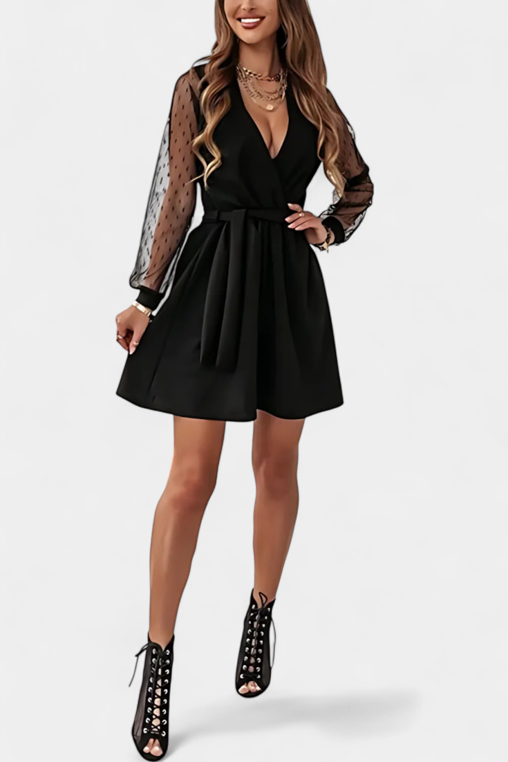 Vestido Mini Elegante Con Escote Exclusivo Y Coqueto