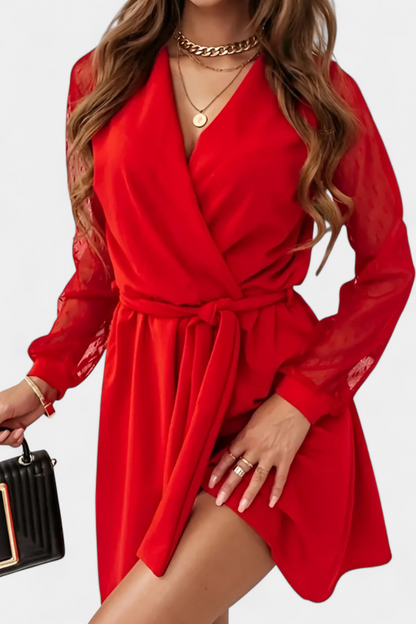 Vestido Mini Elegante Con Escote Exclusivo Y Coqueto