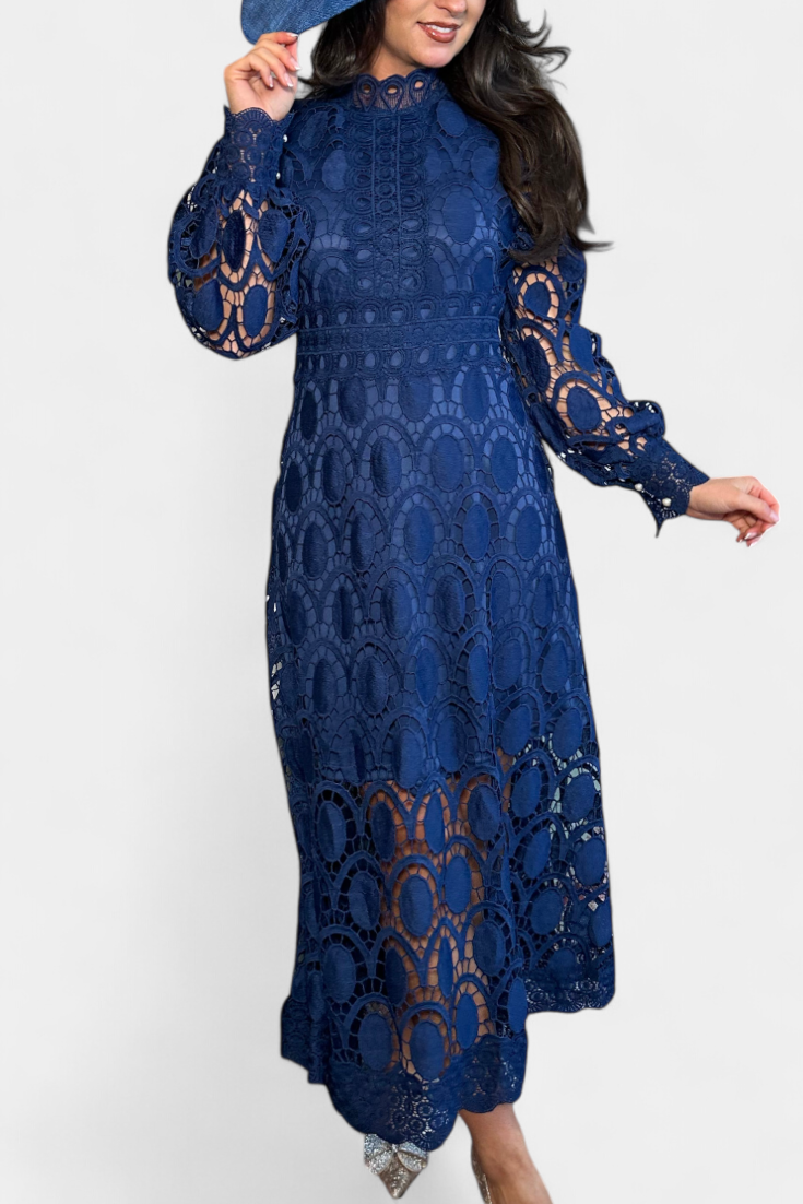 Vestido Midi Encaje Bordado Cuello Alto Privée Con Encanto