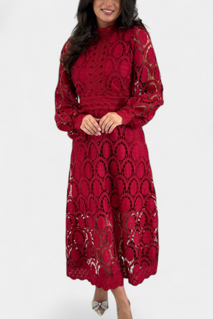 Vestido Midi Encaje Bordado Cuello Alto Privée Con Encanto