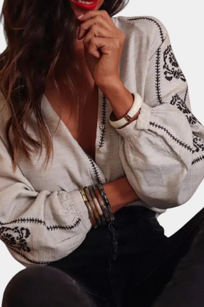 Top Amara de Lino con Bordados Artesanales Chic Exclusiva