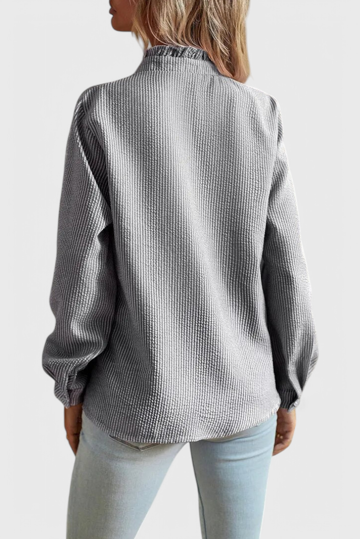 Blusa Lily Seda Vanguardista Con Corte Único Urbana Chic