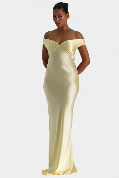 Vestido Cola de Pez Deslumbra Blerina Lujo Escote Corazón