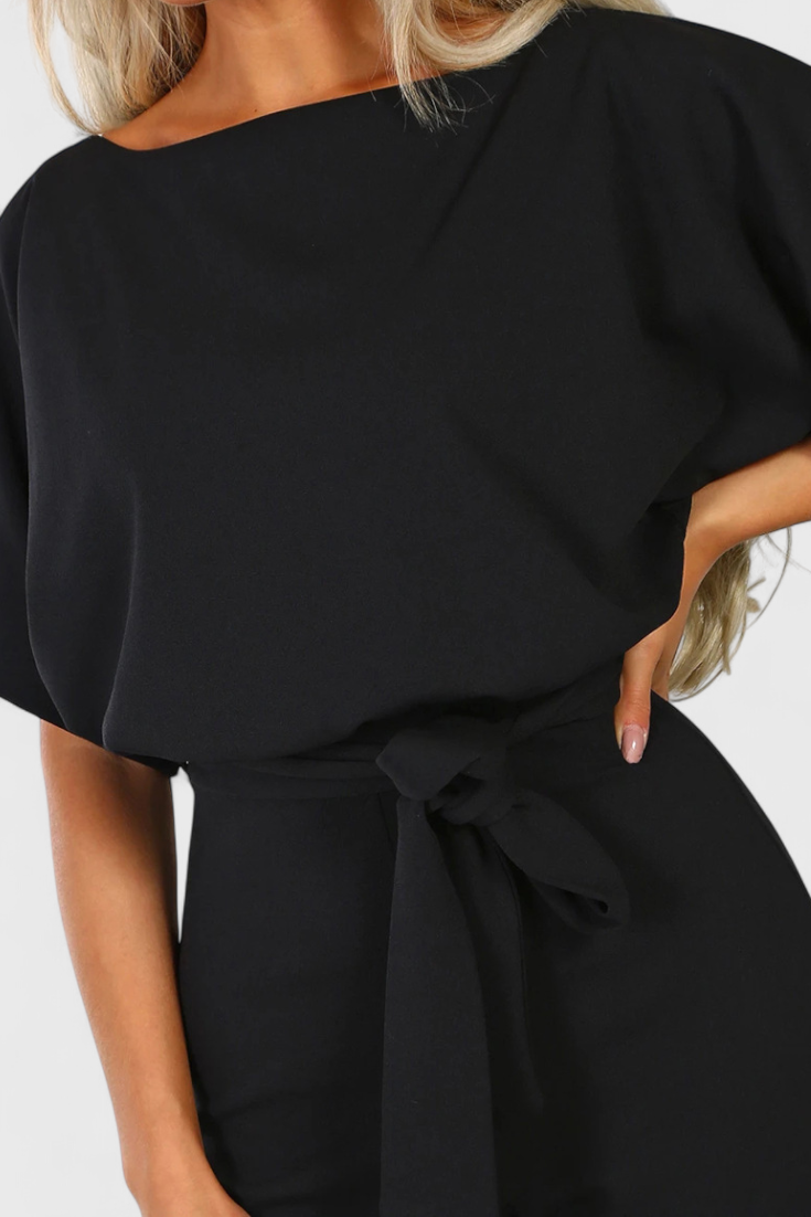 Mono Evie Chic Silueta Fluida Con Estilo Deslumbrante