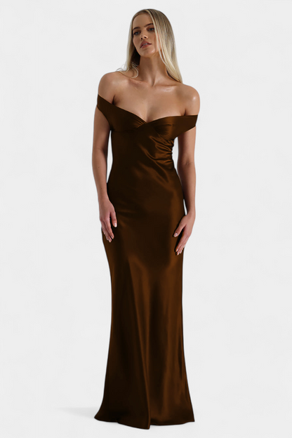 Vestido Cola de Pez Deslumbra Blerina Lujo Escote Corazón