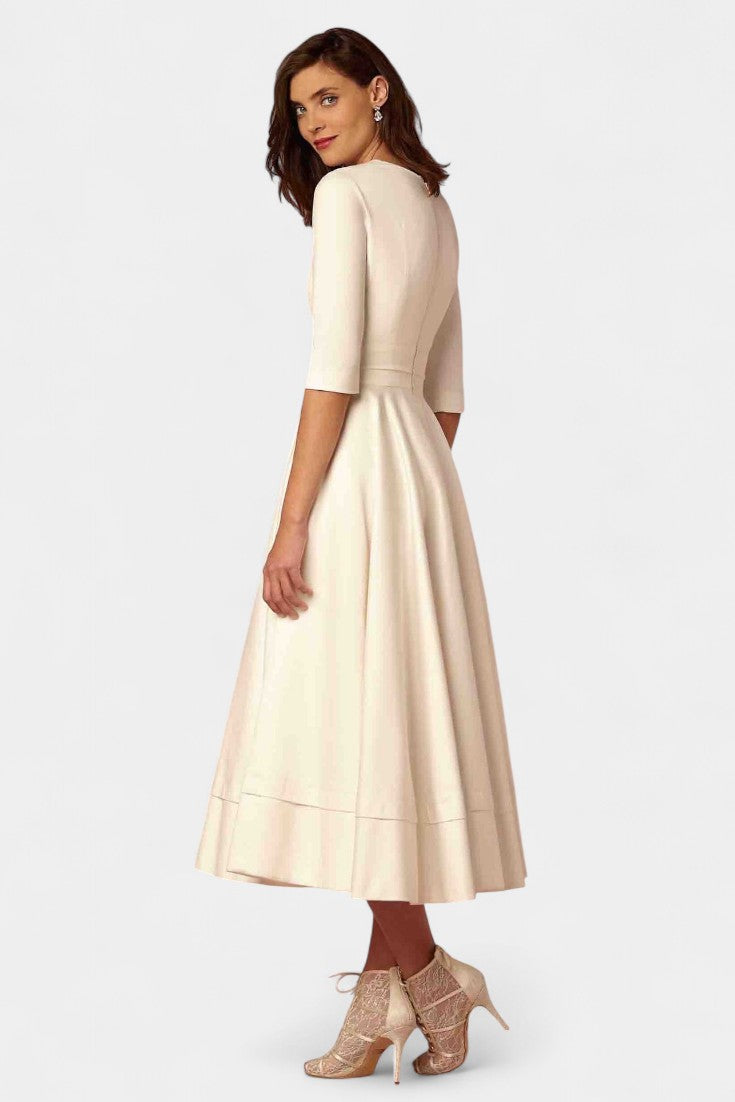 Vestido Midi A Line Nylah Encanto Vintage Tejido Suave
