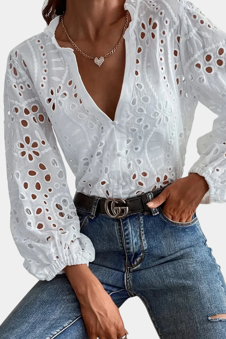Blusa Alba Bohemia Encaje Ligero Con Ojal Bordados Florales