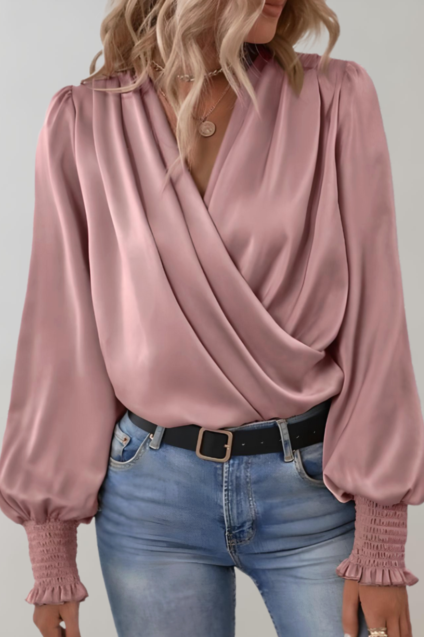 Blusa Quinn Manga Larga Con Escote En V Premium Chic