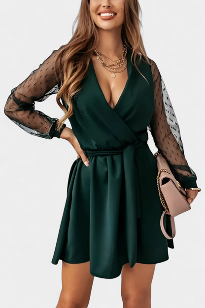 Vestido Mini Elegante Con Escote Exclusivo Y Coqueto