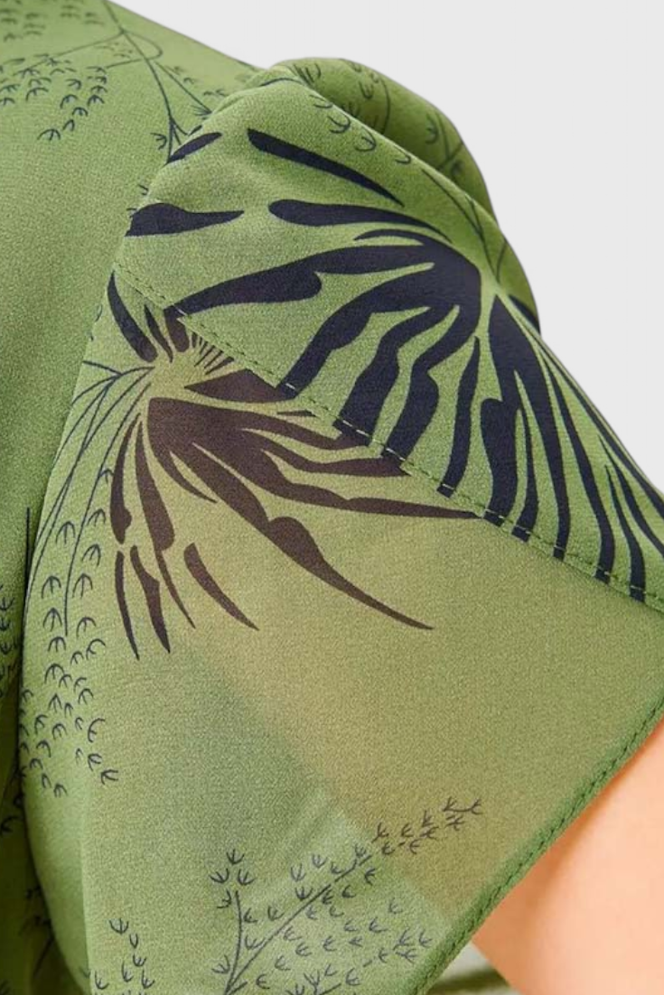Vestido Midi Chiffon Verde Con Corte En A Sin Enredos