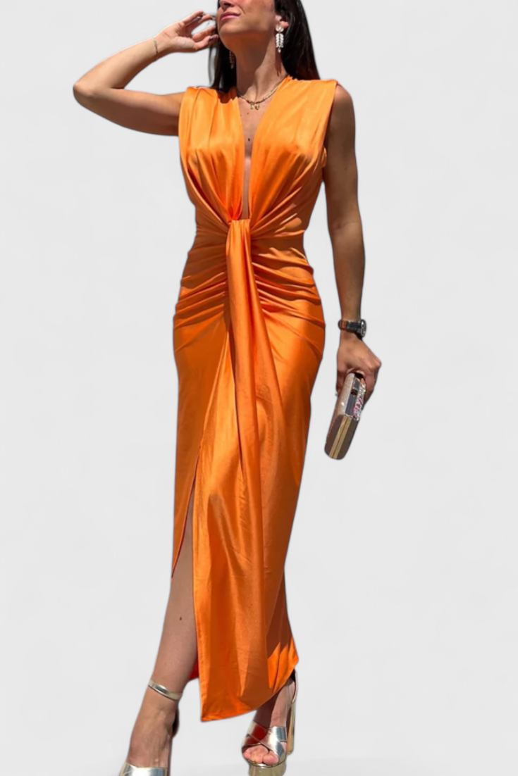 Vestido Midi Fruncido Con Escote Profundo Coqueta Atractiva