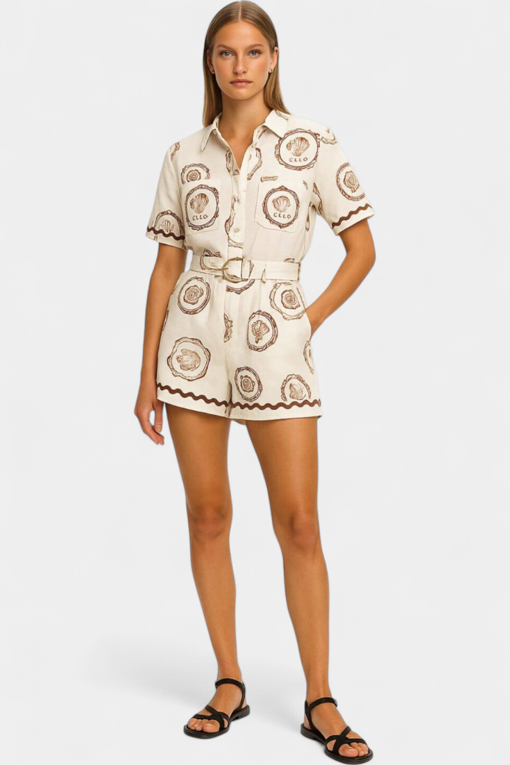 Camiseta Seashell Mono con Detalle de Concha Veraniega