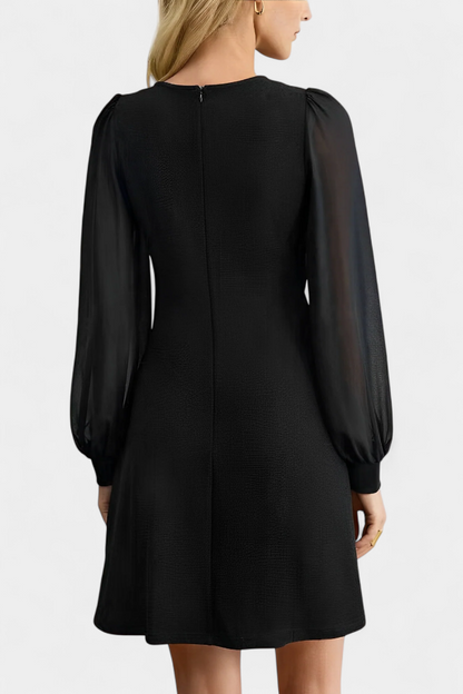 Vestido Cuello Redondo Con Corte A Line Botones Frontales