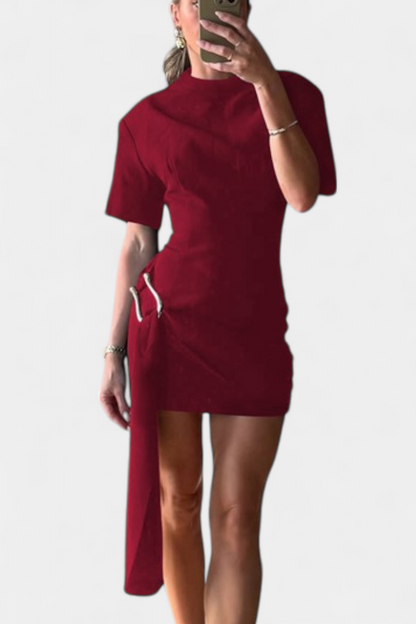 Vestido Mini Coraline Con Cintura Drapeada Hebilla Dorada