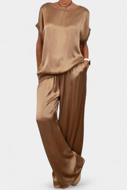 Conjunto Primavera Dos Piezas Con Blusa Fluida Y Listo