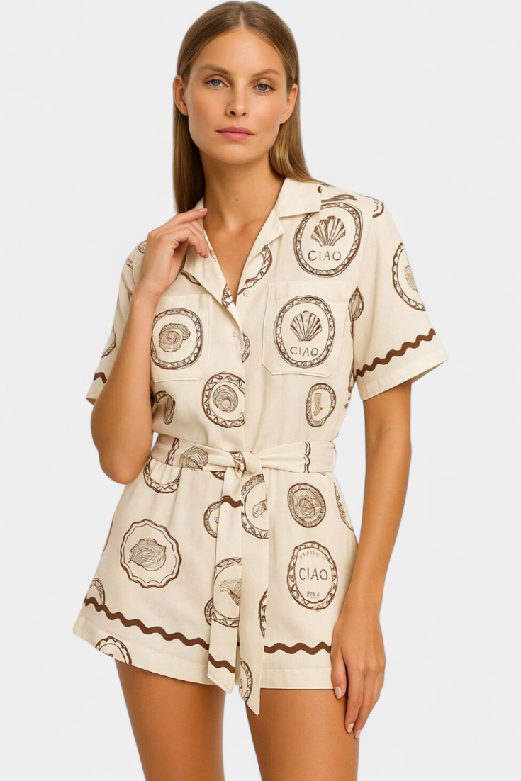Camiseta Seashell Mono con Detalle de Concha Veraniega