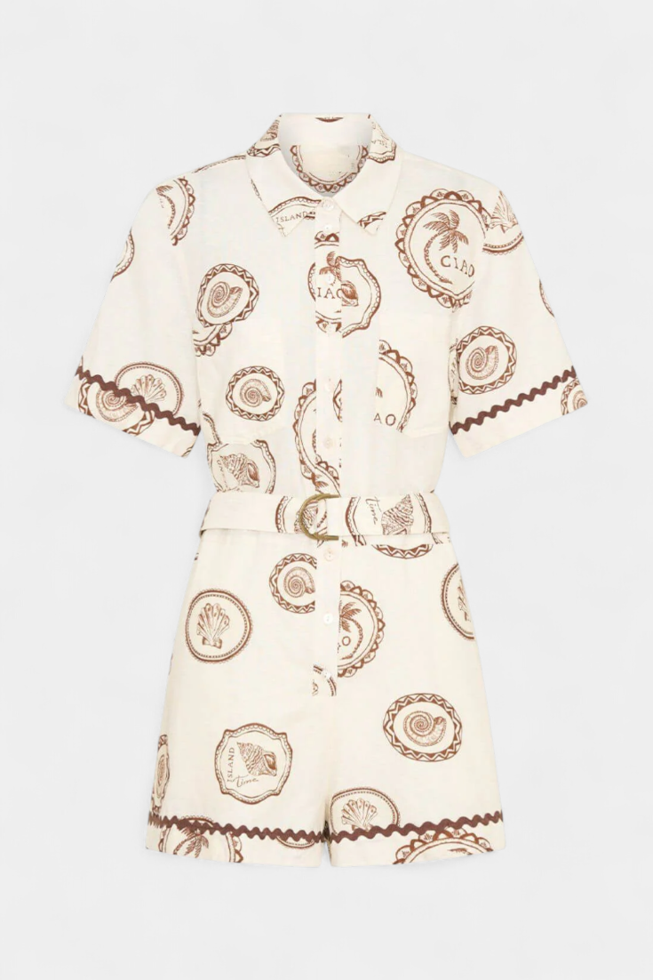 Camiseta Seashell Mono con Detalle de Concha Veraniega