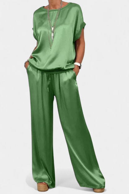 Conjunto Primavera Dos Piezas Con Blusa Fluida Y Listo