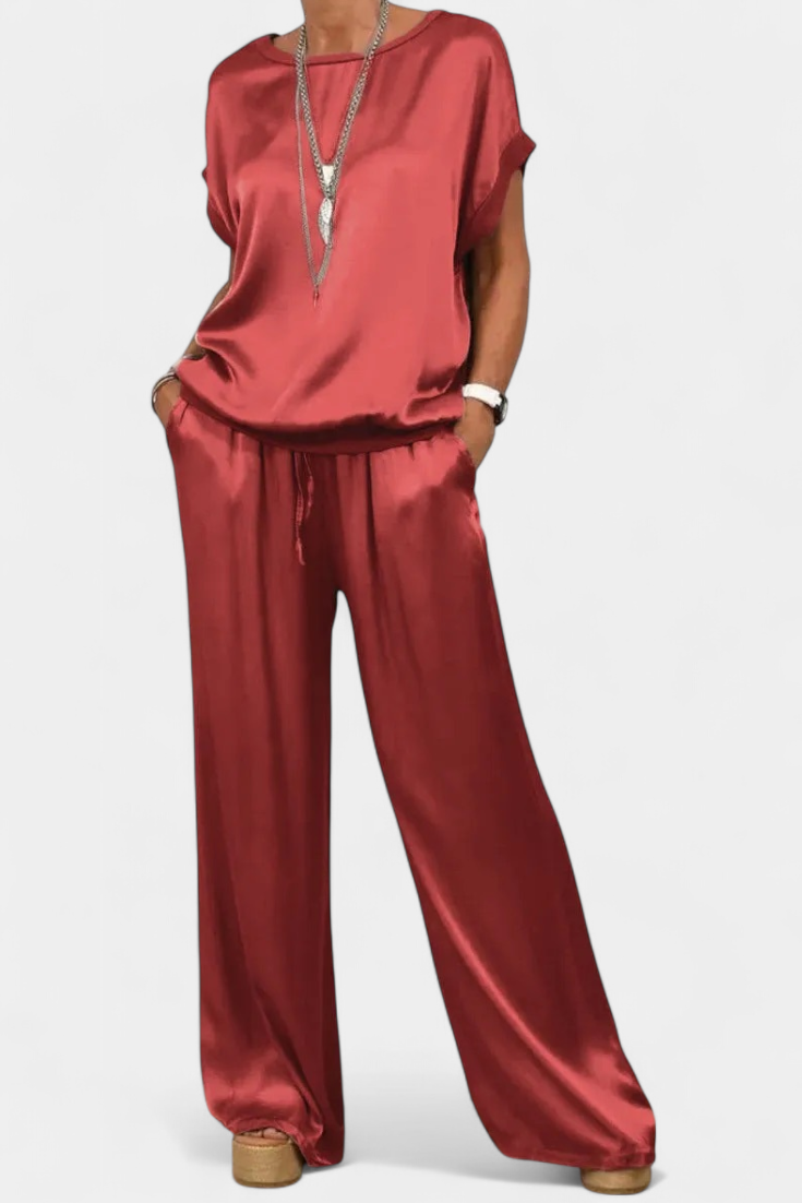Conjunto Primavera Dos Piezas Con Blusa Fluida Y Listo