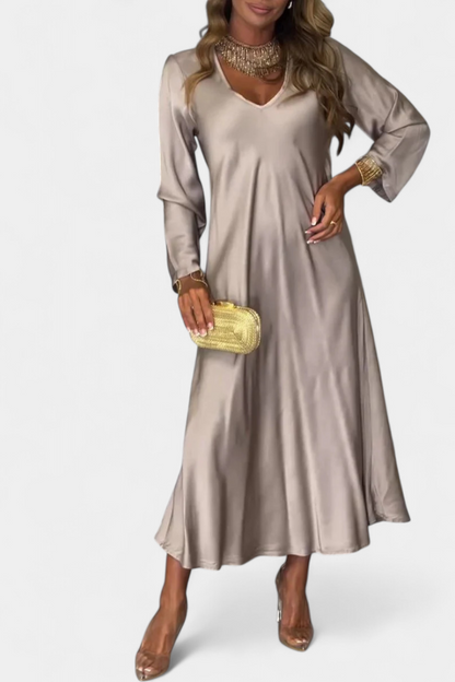Vestido Fluido Seda Con Escote V Y Mangas Largas Chic