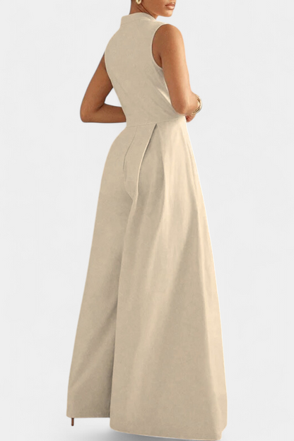 Mono Blanca Pliegues Minimalista Con Toque Chic Y Fluido